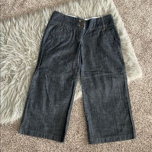 Size 5 Rampage Jean wash Capri pants